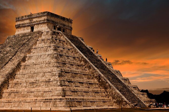 Amazing tour of Chichen Itza and Swimming in cenote - Chichén Itzá: what two hours is really for