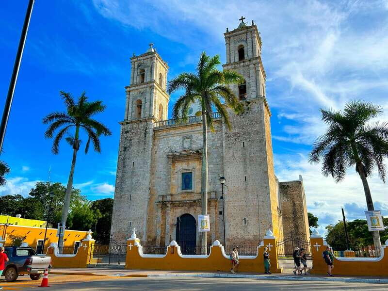 Cancun: Chichen Itza All-Inclusive & Cenote. No hidden fees - Valladolid: Quick Colonial Atmosphere in a Tight Time Window