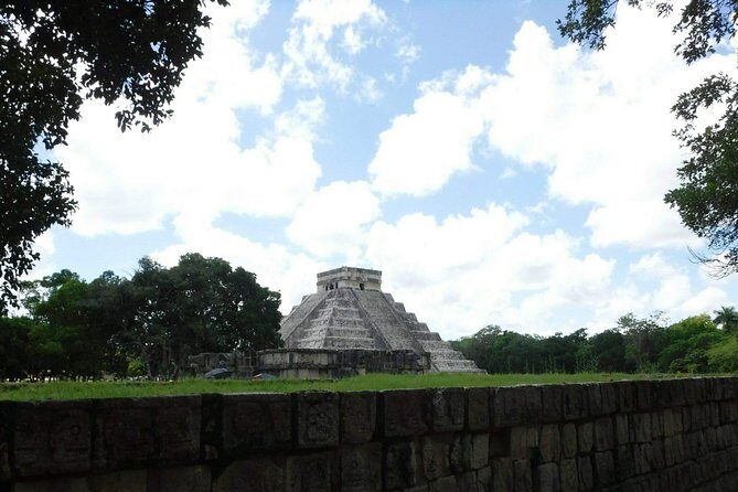 Chichén Itzá Adventure (Private, Full Day) - Valladolid square stop: a quick culture break with real photo value