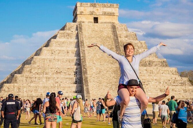 Chichen Itza all day Experience - Chichén Itzá with a bilingual guide: what the stop is really like