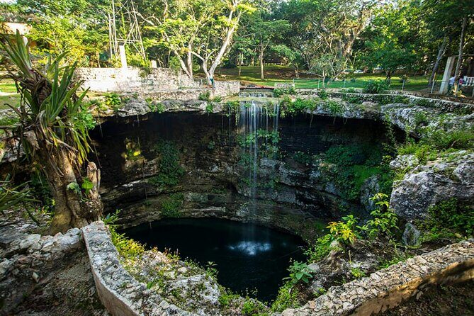 Chichen Itza and Cenote Full Day Tour from Playa del Carmen - Cenote Chichikán: Swim Time vs. Schedule Time