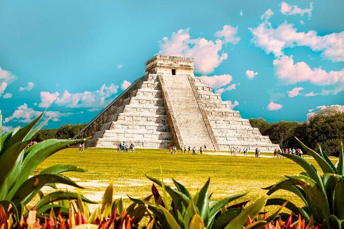 Chichen Itza and Cenote Tsukán with Lunch - Key points to know before you go