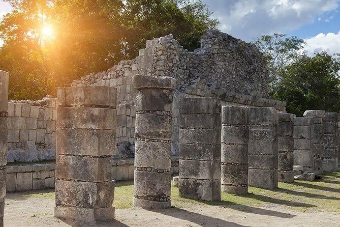 Chichen Itza ,Cenote Chichikan & Valladolid from Playa del Carmen - 7:00am pickup at Coco Bongo: how to do the first hour right
