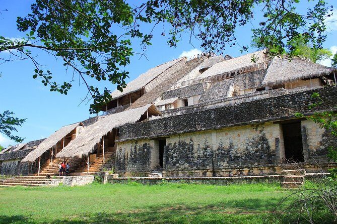 Chichen Itza, Cenote Hubiku, and Ek Balam- Small Group - Chichén Itzá: El Castillo, the ball court, and Caracol (with guided context)