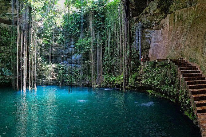 Chichen Itzá, Cenote Ik Kil, Valladolid Premium Reduced Group - Price and the Chichén Itzá Cash Access Fee