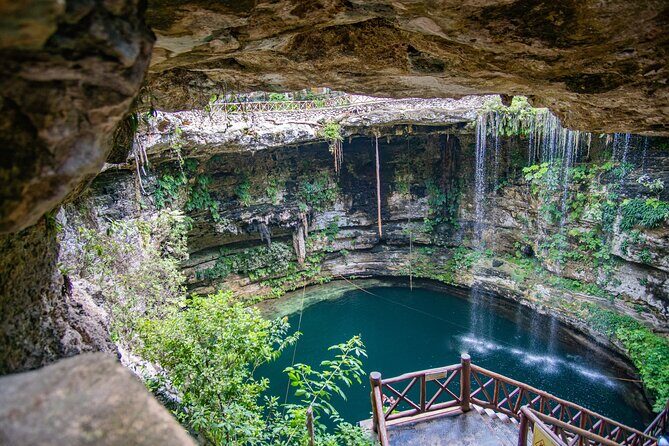 Chichen Itza, Cenote Swim & Izamal Magic Town with Buffet Lunch - Buffet lunch in Yucatán style: included, but quality can vary