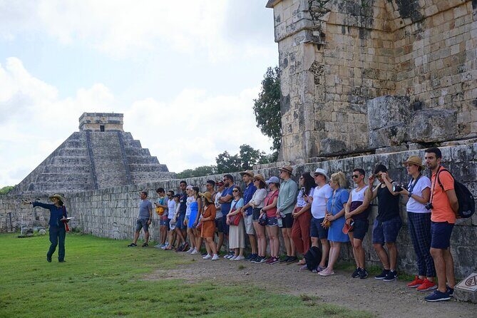 Chichen Itza Deluxe, 2 Cenotes tour From Playa del Carmen - Cenote Ik kil: The Classic Swim With Big “Photo Window” Energy