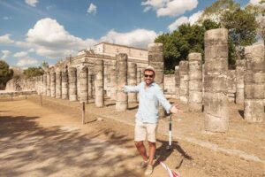 Chichen Itza Deluxe Guided tour with lunch - Chichén Itzá with a bilingual guide and your own time to wander