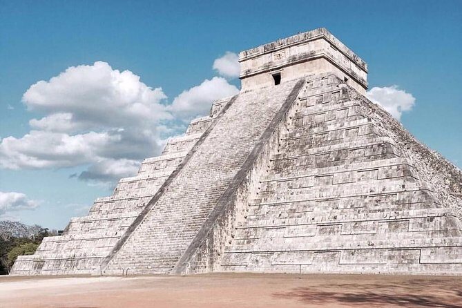 Chichen Itza Full Day Tour With Cenote Swim - Lunch at the Cenote Stop: Buffet With Vegetarian Options