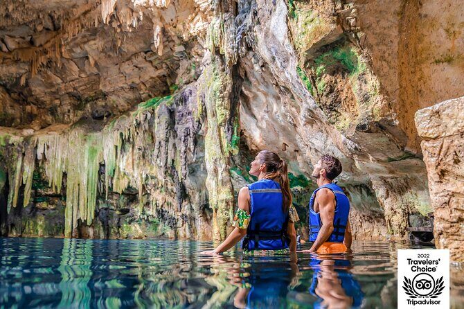 Chichén Itzá Guided Tour with Cenote & Buffet at Valladolid - Hotel pick-up and the early-morning start in Cancún’s orbit