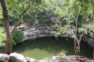 Chichen Itza Premium - A quick stop at a local village: interesting, but don’t over-plan