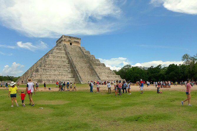 Chichen Itza, Suytun and Ik-Kil Cenote - Stop 1: Cenote Suytun swim stop (ticket included, time is focused)