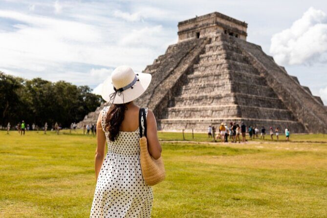 Early morning Chichen Itza Tour: Cenote and Tequila Tasting - Tequila tasting and the shopping reality check