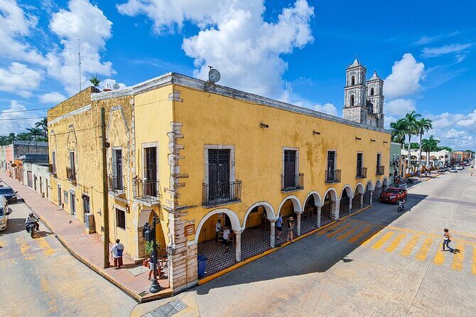 Luxury Chichen Itza Full-Day Adventure from Tulum City - Chichén Itzá with guided temples, then time to wander