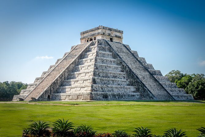 Luxury Tour to Chichen Itza and 2 Cenote - From Tulum - Cenote Hubiku (and the underground-cave feeling): cool water after the ruins
