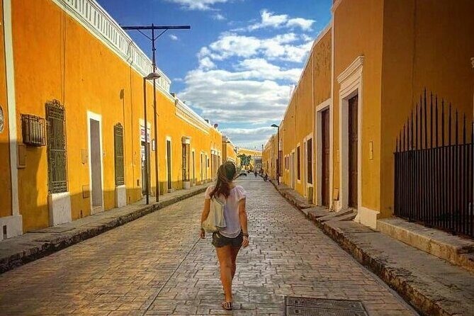 Merida : Chichen Itza, Izamal and Cenote with lunch and pick up - Guide quality and the WhatsApp learning game