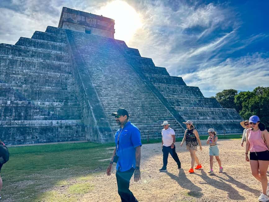 Playa del Carmen: Chichen Itza Early Tour with Expert Guide - Temple of Kukulkan: the main act and what your guide should help you notice