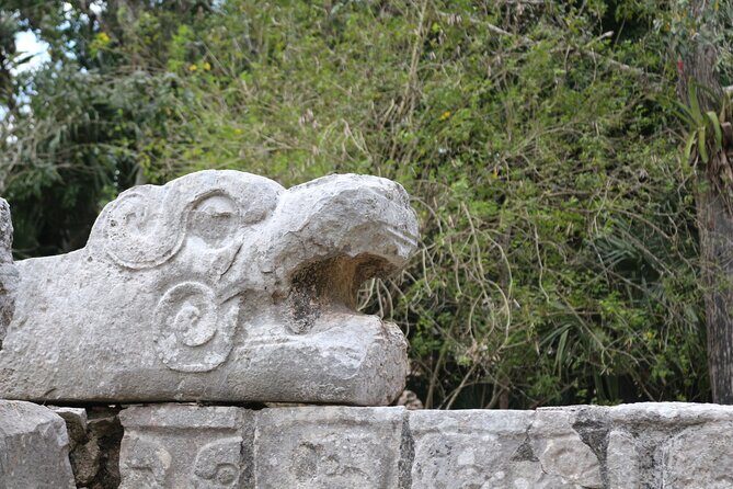 Private Full-Day Guided Chichen Itza Tour with Lunch - Getting there early: why timing matters at the ruins