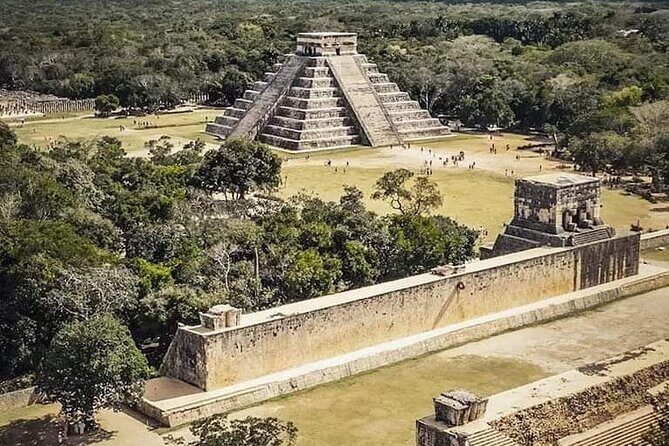 Private Tour to Chichen Itza, Cenote Oxman and Valladolid - Hacienda Oxman Cenote: one hour of water, light, and geology