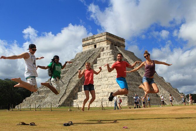 Skip the Line Chichen Itza Private Tour, Sacred Cenote & Lunch - Chichén Itzá with a licensed archaeology guide (not just a guide with a map)