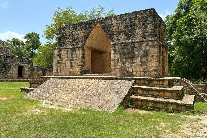 Small group tour to Chichen Itza early access + Cenote + Ekbalam - The photo strategy at Chichén Itzá: your 45 minutes matters