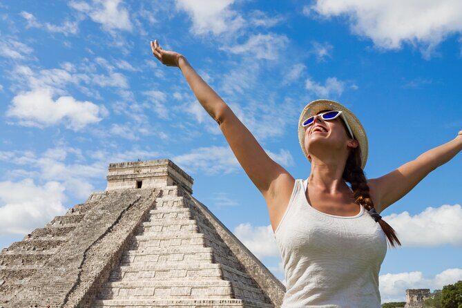 The Great Chichen Itza and Suytun & ikkil Cenotes guided tour - A 12-hour day that packs four Yucatán stops