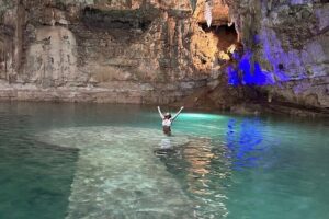 Tour Chichen Itza 2 Cenotes Suytun and Ik-kil - Chichén Itzá With a Bilingual Guide: Temple of Kukulkán and the Caracol