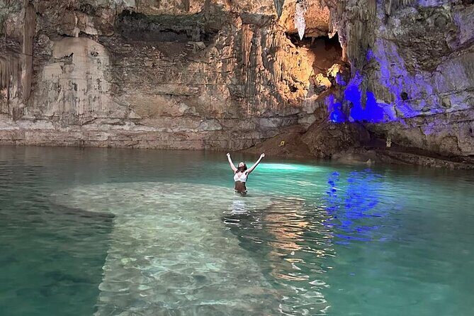 Tour Chichen Itza 2 Cenotes Suytun and Ik-kil - Chichén Itzá With a Bilingual Guide: Temple of Kukulkán and the Caracol