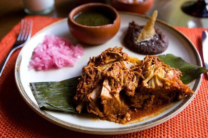 Tour from Cancun to Chichen Itza with cenote food and Valladolid - What’s included for food (and what to bring to avoid hunger)