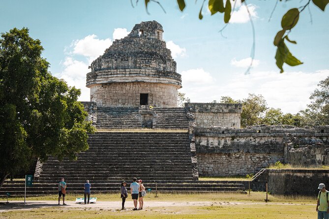 Chichen Itza Marvel of the World Early Morning Archaeologic Tour - Your guide makes or breaks the experience